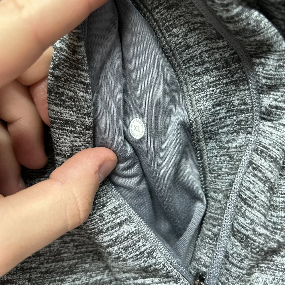 Lululemon Mens Size XL Gray Welterweight Full Zip Hoodie Sweatshirt